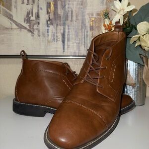 GUESS Men's Brown Cap Toe Oxfords size 13